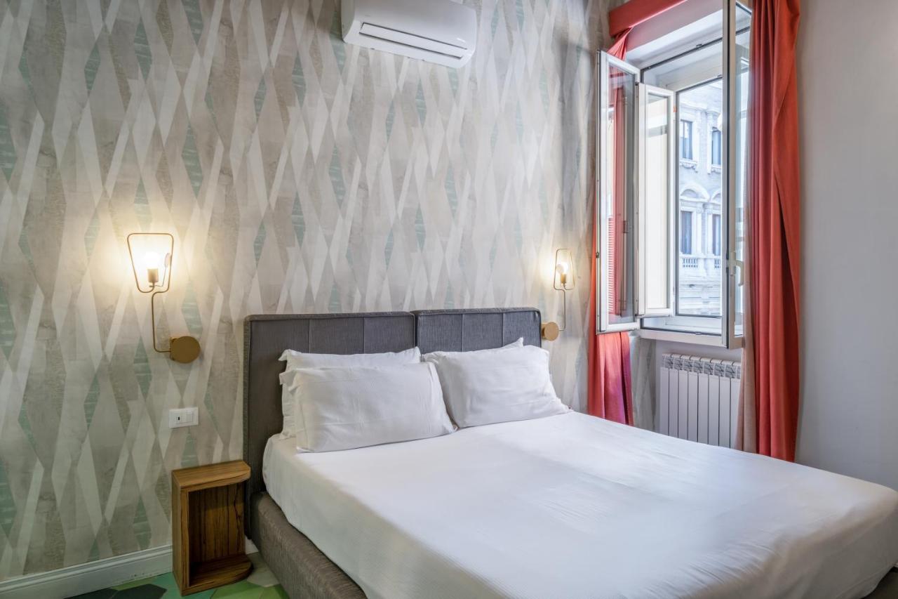 Dimora Trevi Suite Rzym Zewnętrze zdjęcie